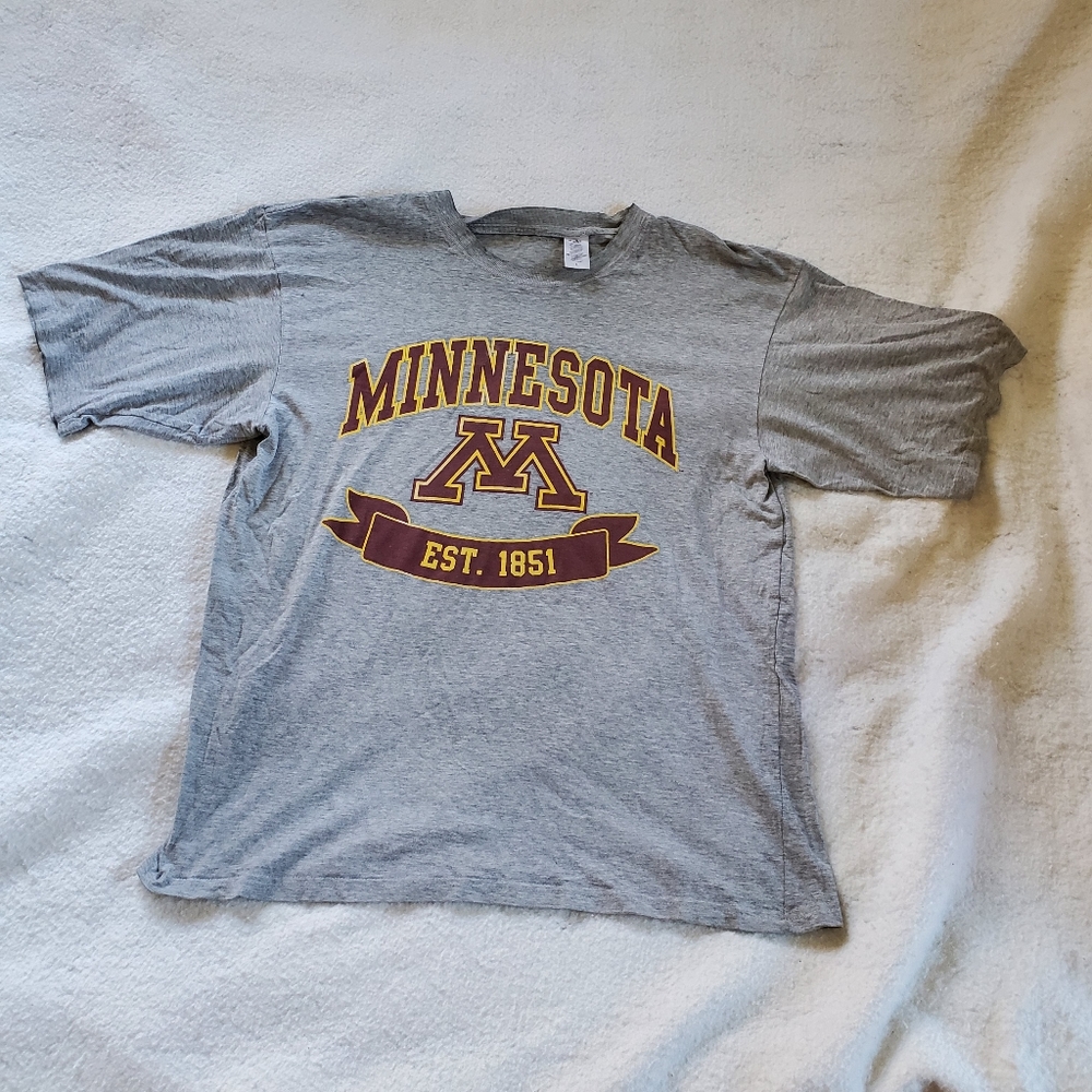 University of Minnesota Gophers T-Shirt,  Sz L